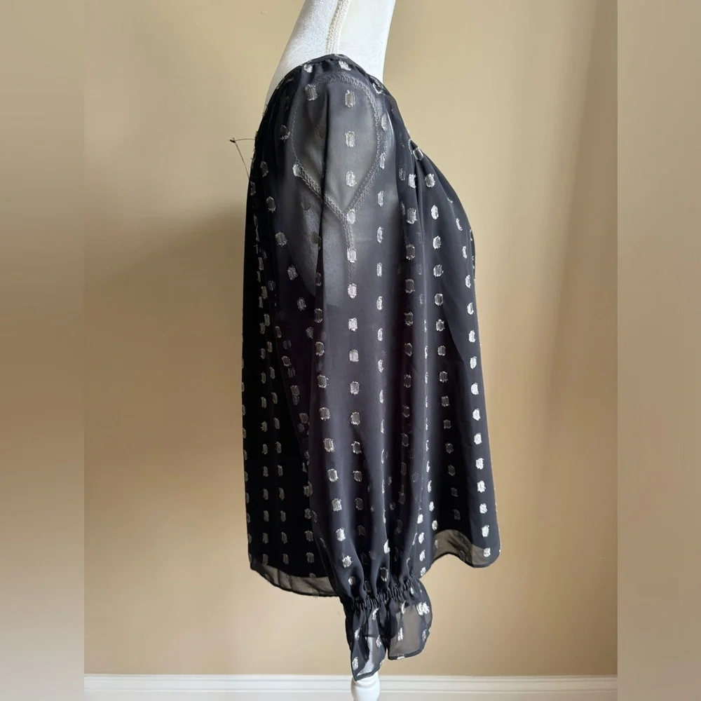 🔥HP🔥 Talbots Petite Sheer Black Blouse with Silver Metallic Accents NWT - Picture 4 of 8